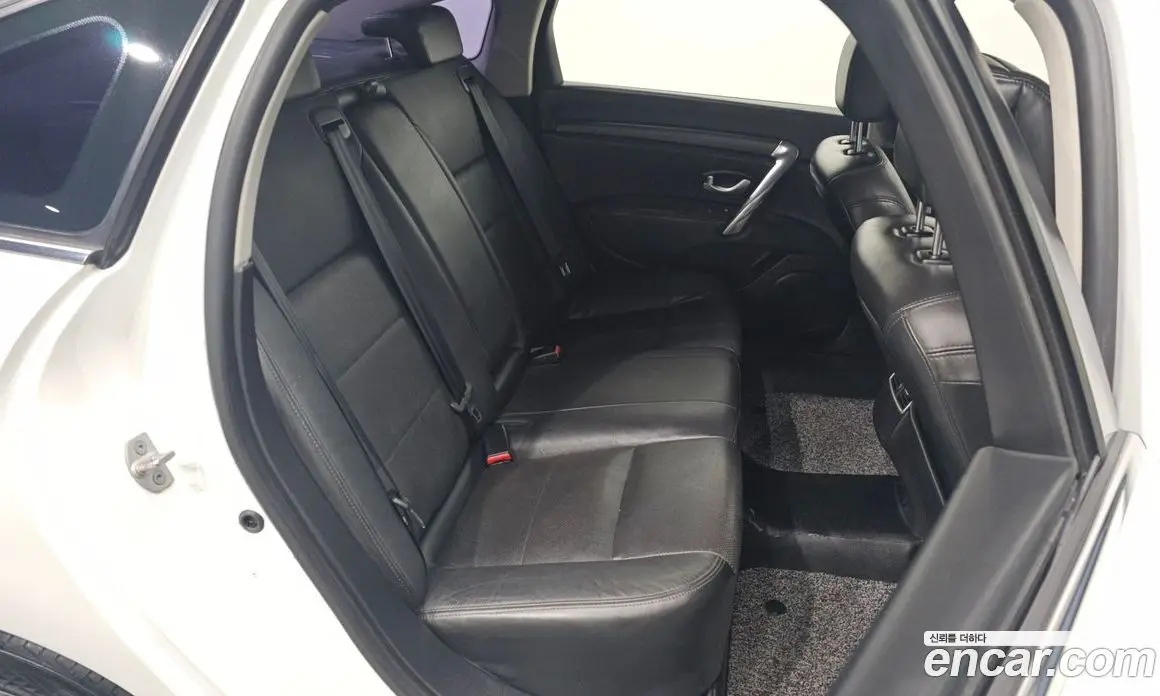 Renault (Samsung) SM7 2015 2.0 автомат (гидро), фото 17 Renault (Samsung) SM7 2015 2.0 автомат (гидро), фото 17