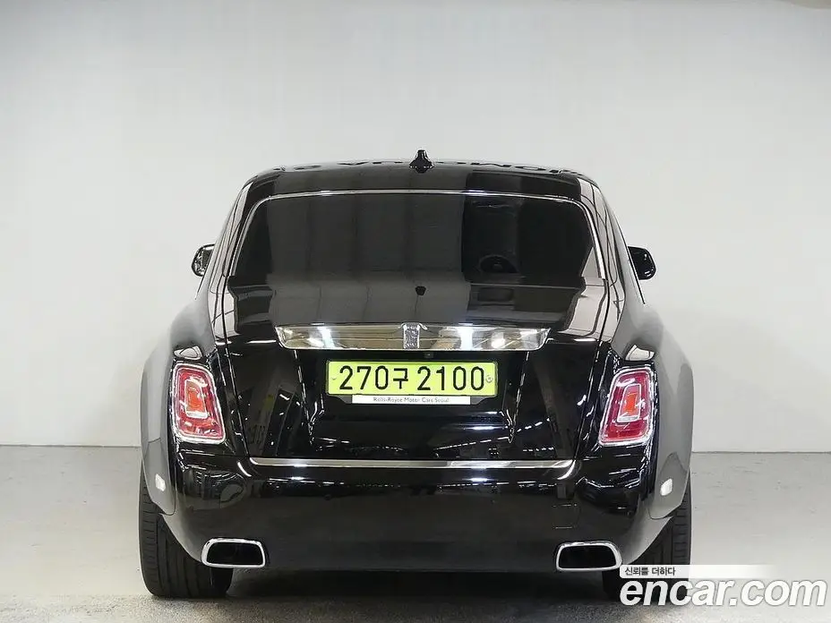 Rolls-Royce Phantom 2020 6.7 автомат (гидро), фото 3 Rolls-Royce Phantom 2020 6.7 автомат (гидро), фото 3