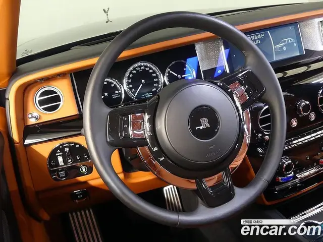 Rolls-Royce Phantom 2020 6.7 автомат (гидро), миниатюра 8 Rolls-Royce Phantom 2020 6.7 автомат (гидро), миниатюра 8