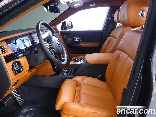 Rolls-Royce Phantom 2020 6.7 автомат (гидро), миниатюра 9 Rolls-Royce Phantom 2020 6.7 автомат (гидро), миниатюра 9