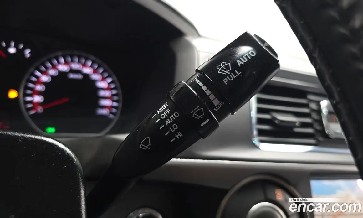 SsangYong Korando 2017 2.2 автомат (гидро), фото 17