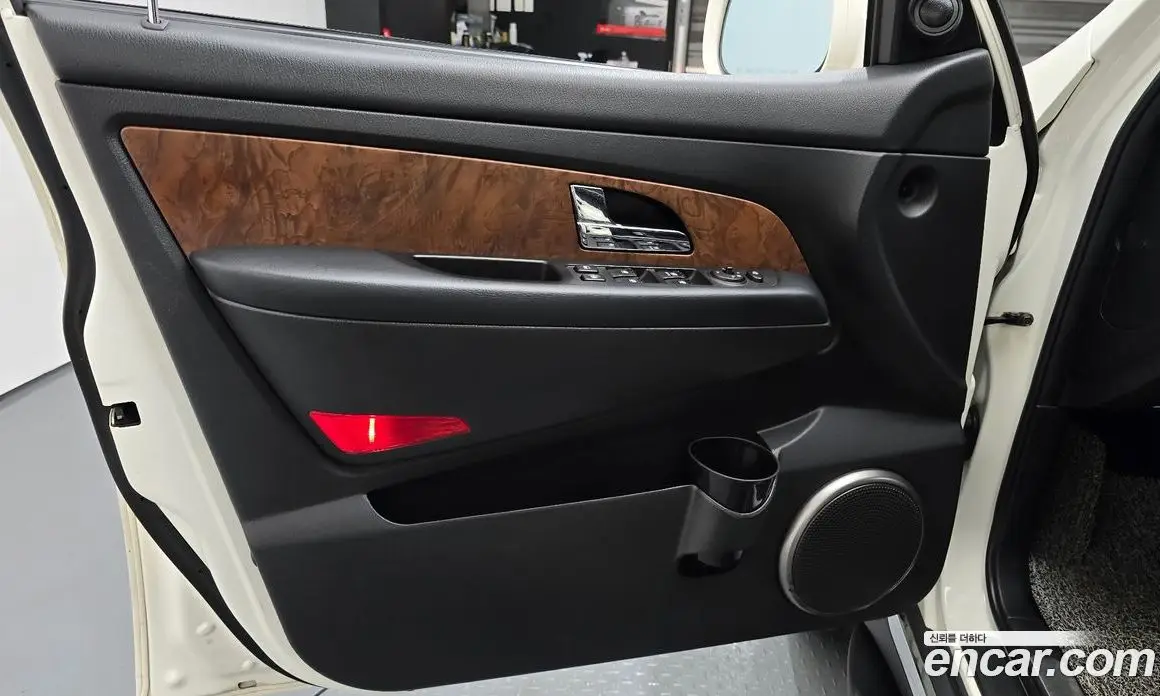SsangYong Rexton 2015 2.2 автомат (гидро), фото 14