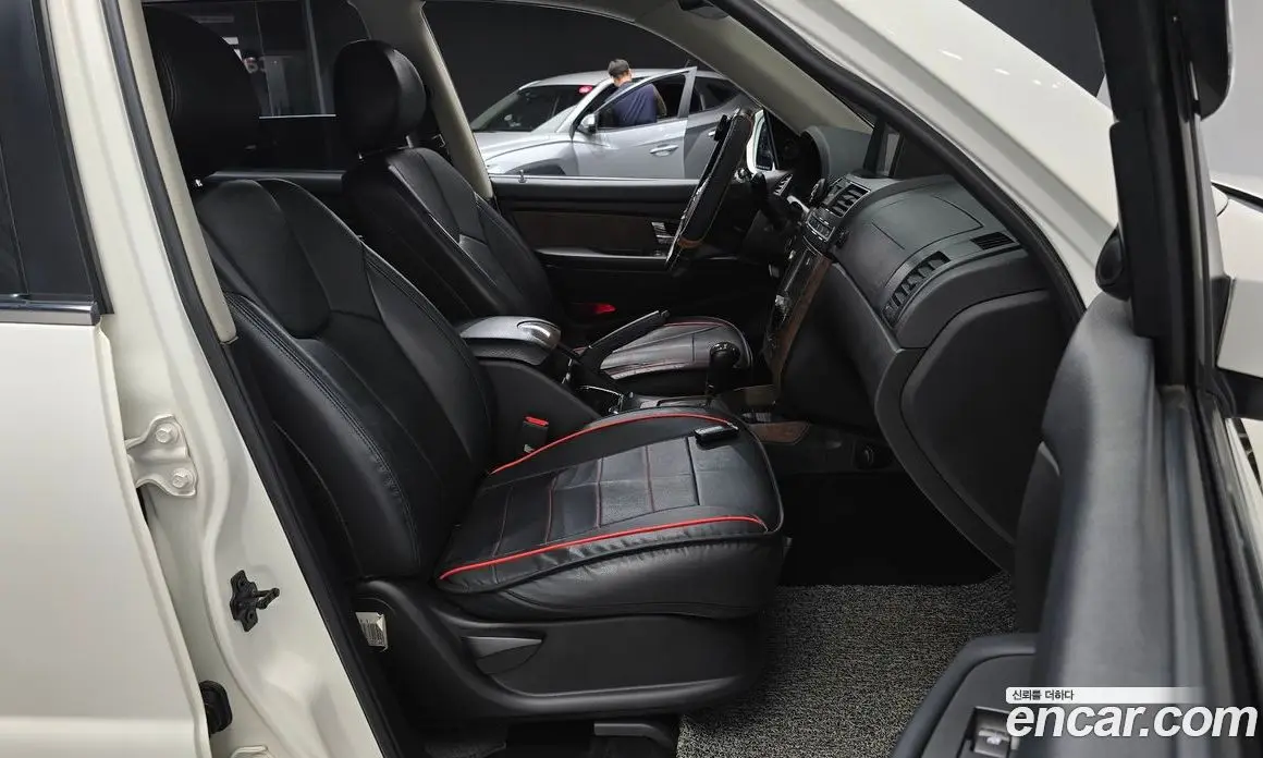 SsangYong Rexton 2015 2.2 автомат (гидро), фото 16