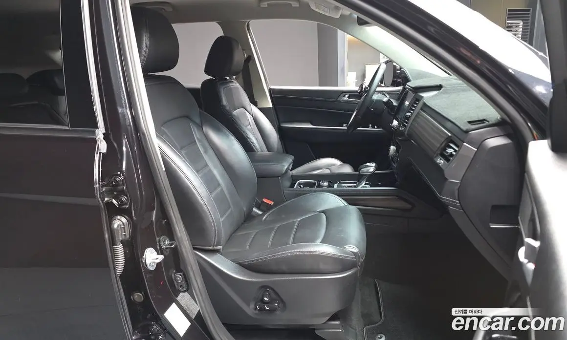SsangYong Rexton 2019 2.2 автомат (гидро), фото 17