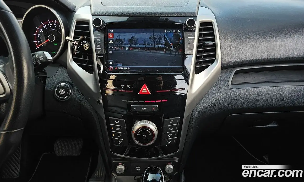 SsangYong TIBOLI 2015 1.6 автомат (гидро), фото 16