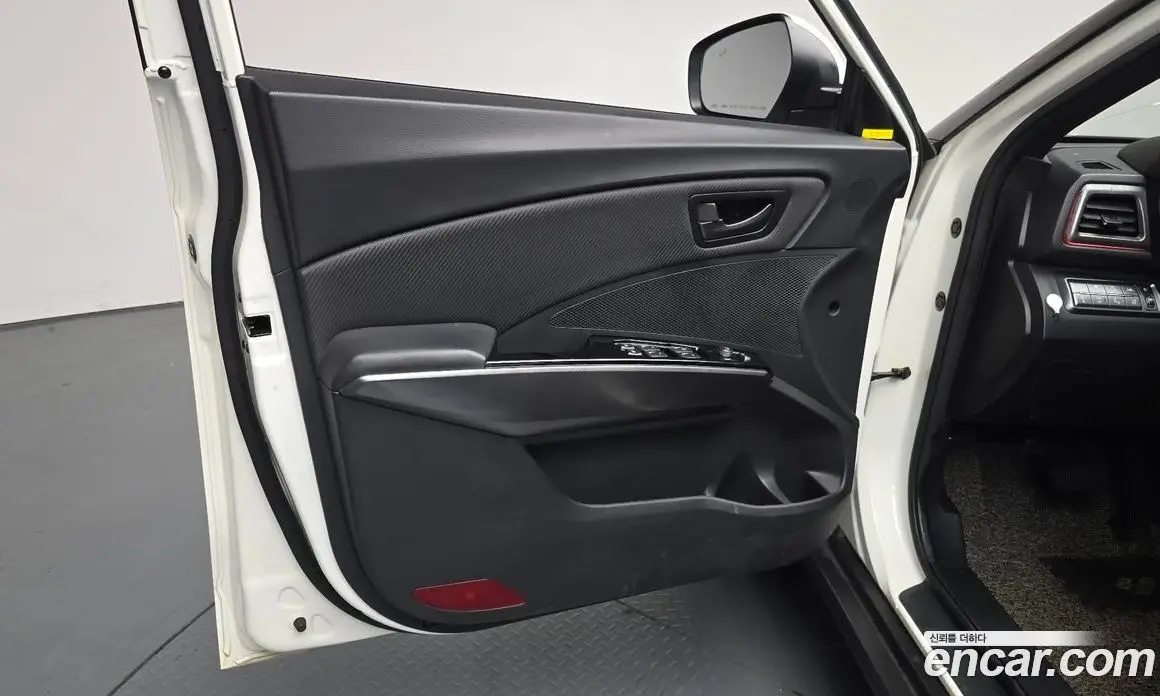 SsangYong TIBOLI 2020 1.5 автомат (гидро), фото 14