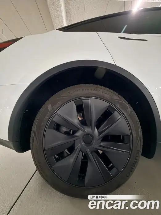 Tesla Model Y 2024 автомат (гидро), миниатюра 6 Tesla Model Y 2024 автомат (гидро), миниатюра 6
