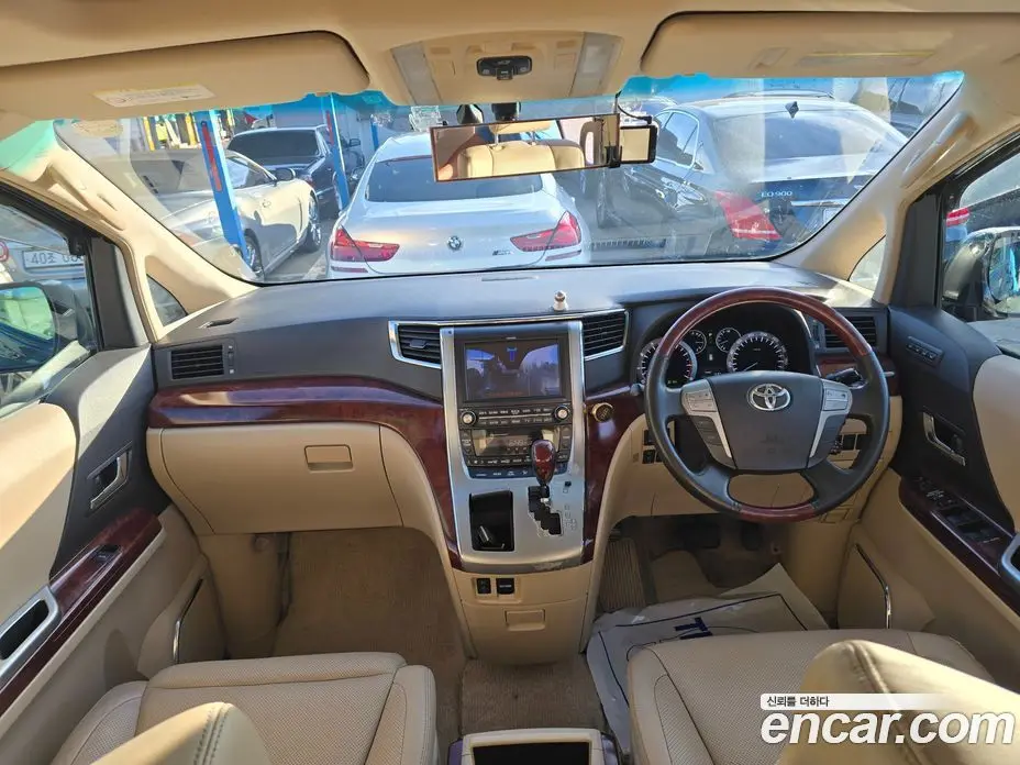 Toyota Alphard 2010 3.5 автомат (гидро), фото 8 Toyota Alphard 2010 3.5 автомат (гидро), фото 8