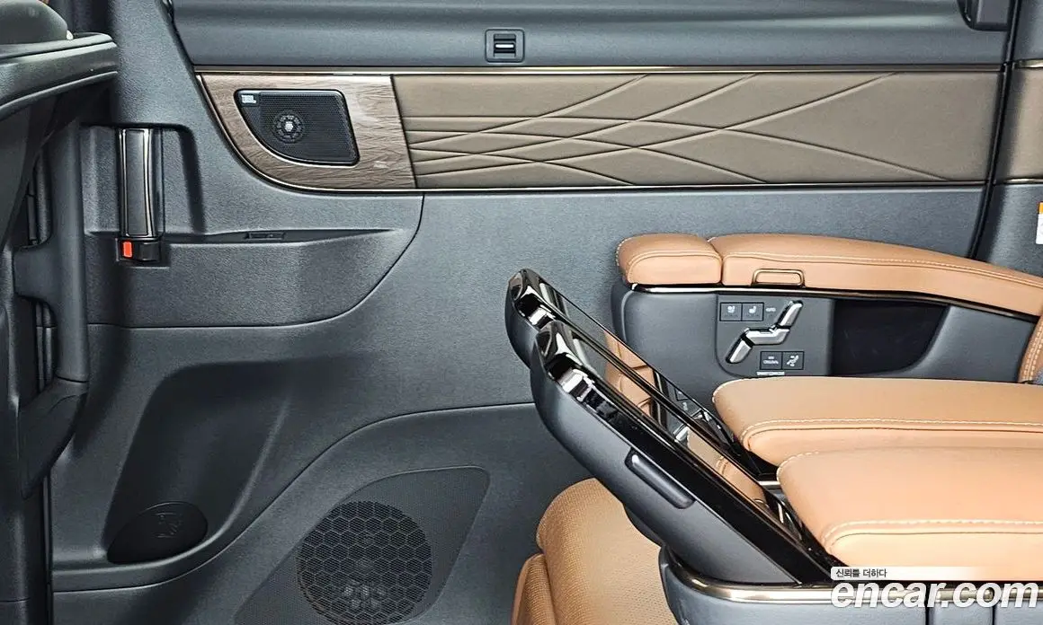 Toyota Alphard 2024 2.5 автомат (гидро), фото 14 Toyota Alphard 2024 2.5 автомат (гидро), фото 14