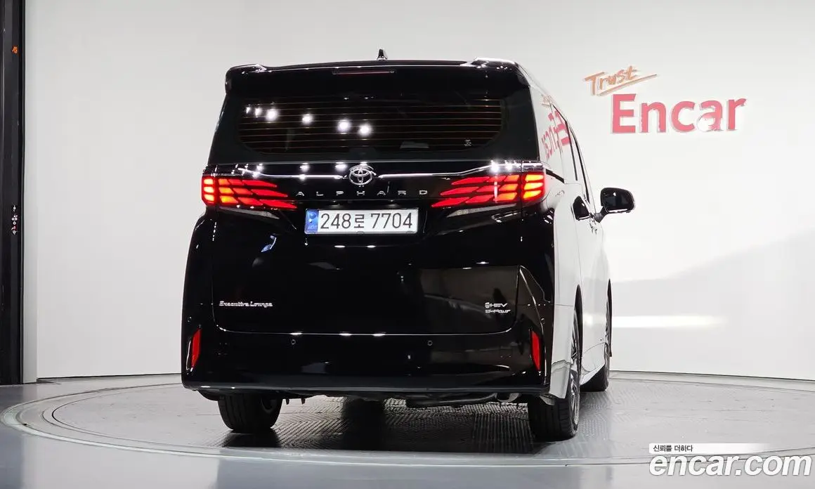 Toyota Alphard 2024 2.5 автомат (гидро), фото 3 Toyota Alphard 2024 2.5 автомат (гидро), фото 3