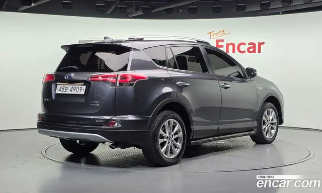 Toyota RAV4 2018 2.5 автомат (гидро), миниатюра 2 Toyota RAV4 2018 2.5 автомат (гидро), миниатюра 2