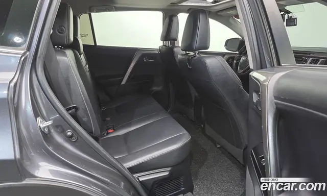 Toyota RAV4 2018 2.5 автомат (гидро), миниатюра 11 Toyota RAV4 2018 2.5 автомат (гидро), миниатюра 11