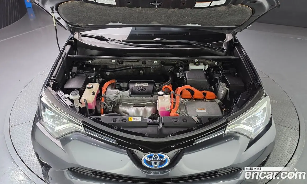 Toyota RAV4 2018 2.5 автомат (гидро), фото 6 Toyota RAV4 2018 2.5 автомат (гидро), фото 6