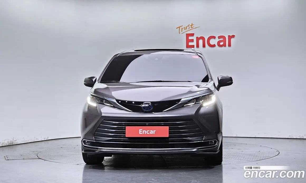 Toyota Sienna 2021 2.5 автомат (гидро), фото 3 Toyota Sienna 2021 2.5 автомат (гидро), фото 3