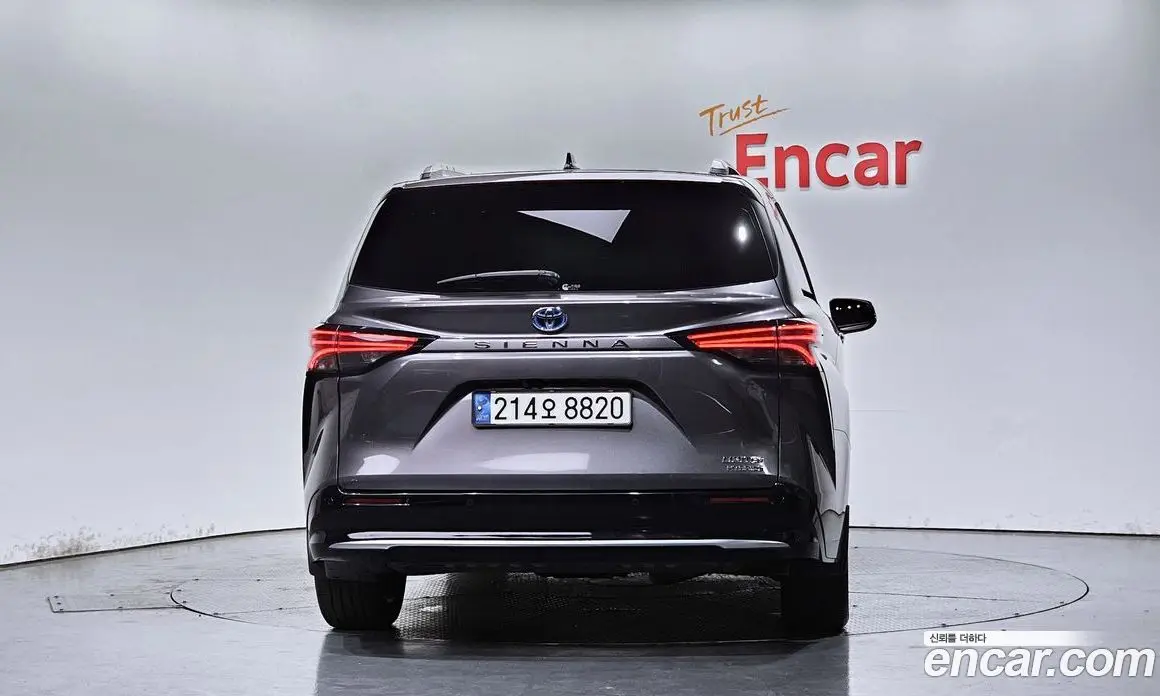 Toyota Sienna 2021 2.5 автомат (гидро), фото 4 Toyota Sienna 2021 2.5 автомат (гидро), фото 4