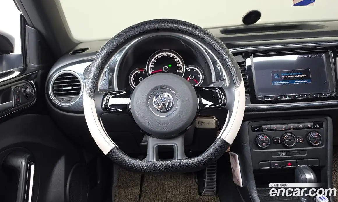 Volkswagen Beatle 2015 2.0 автомат (гидро), фото 13