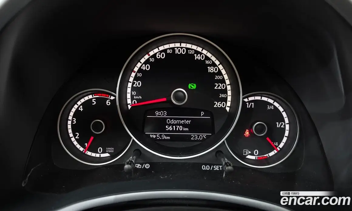 Volkswagen Beatle 2015 2.0 автомат (гидро), фото 8