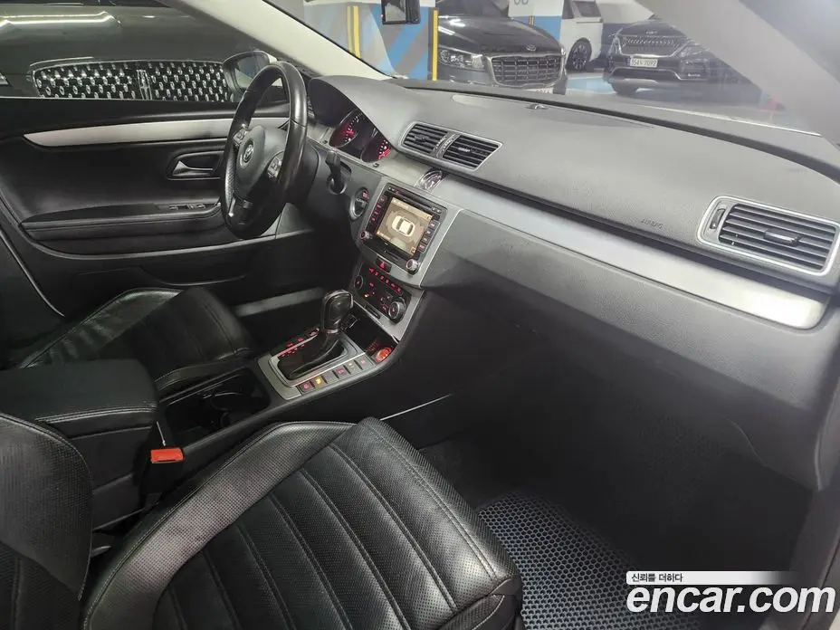 Volkswagen CC 2011 2.0 автомат (гидро), фото 10 Volkswagen CC 2011 2.0 автомат (гидро), фото 10