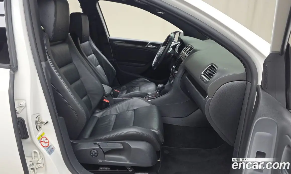Volkswagen Golf 2013 2.0 автомат (гидро), фото 11