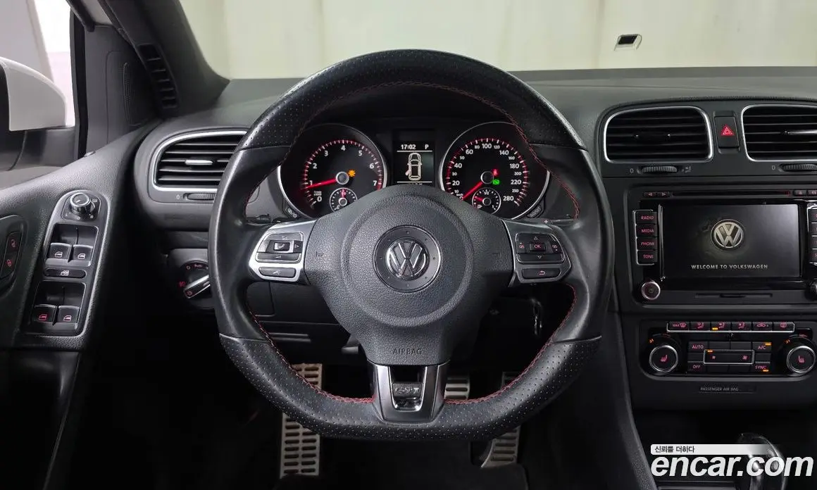 Volkswagen Golf 2013 2.0 автомат (гидро), фото 13