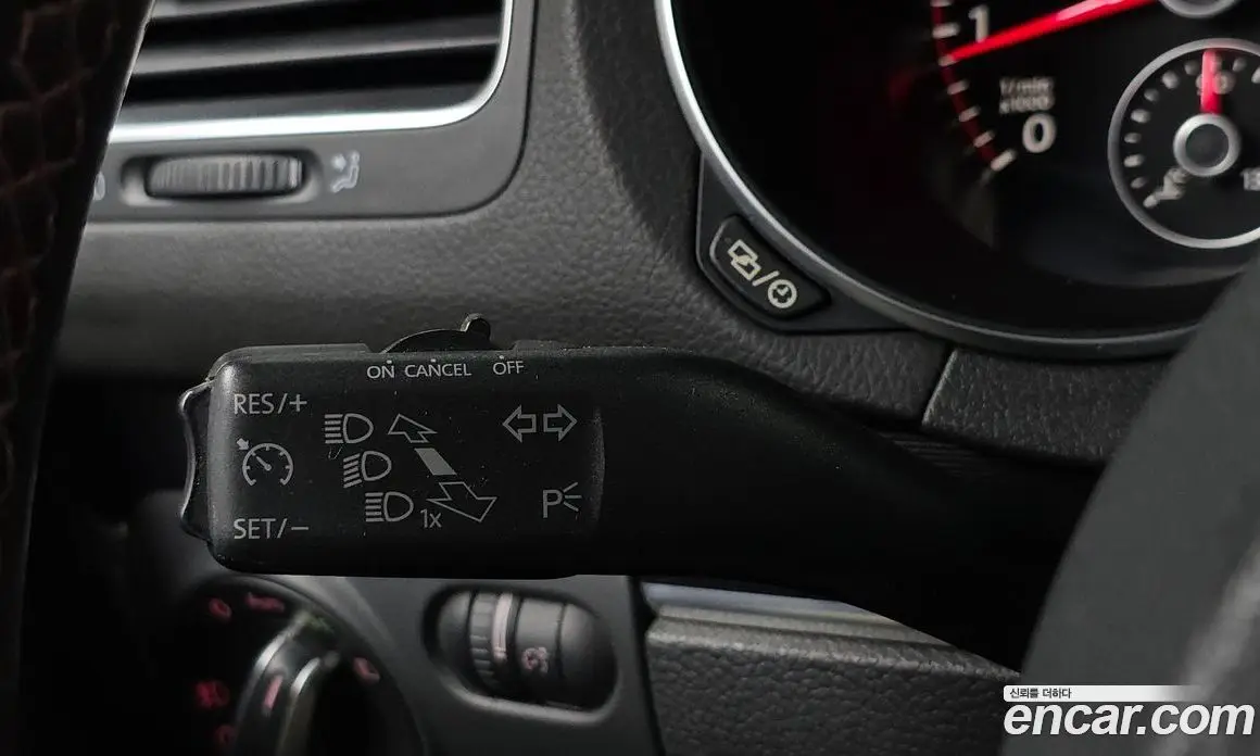 Volkswagen Golf 2013 2.0 автомат (гидро), фото 16