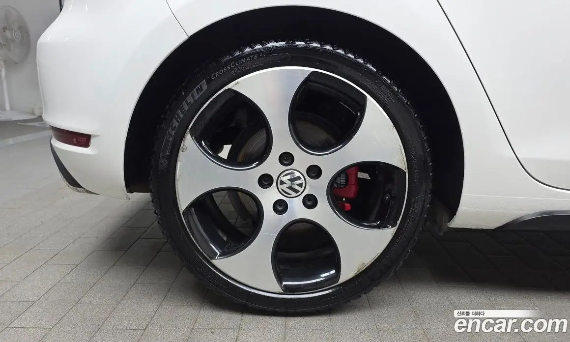 Volkswagen Golf 2013 2.0 автомат (гидро), фото 5