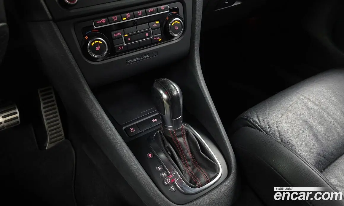 Volkswagen Golf 2013 2.0 автомат (гидро), фото 9
