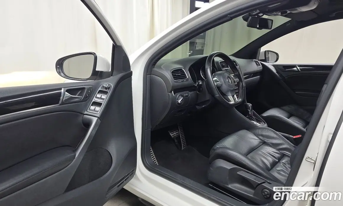 Volkswagen Golf 2013 2.0 автомат (гидро), фото 10