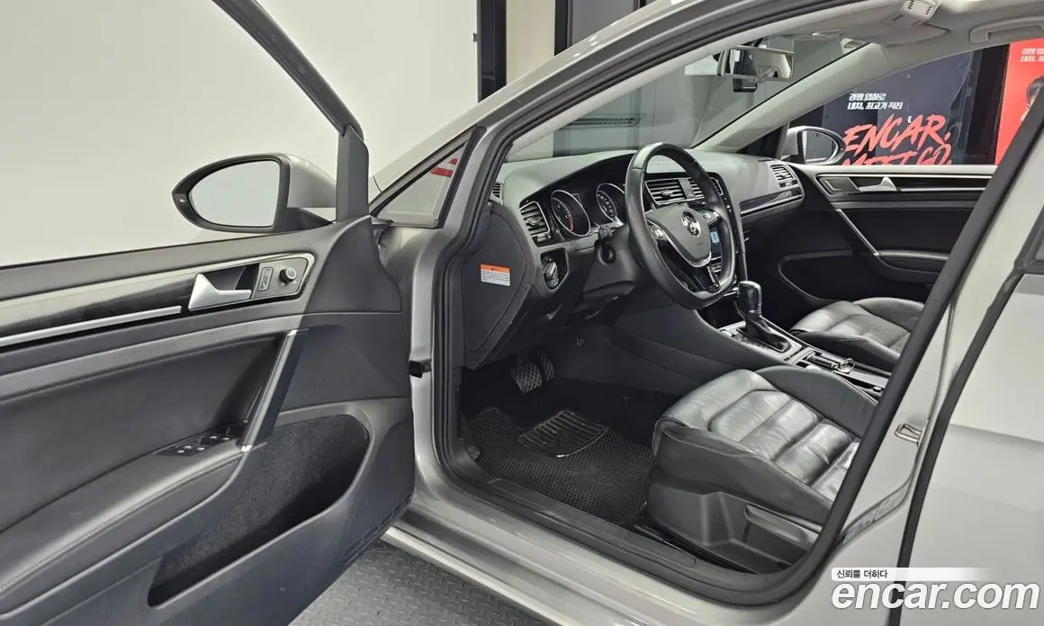 Volkswagen Golf 2015 2.0 автомат (гидро), фото 10