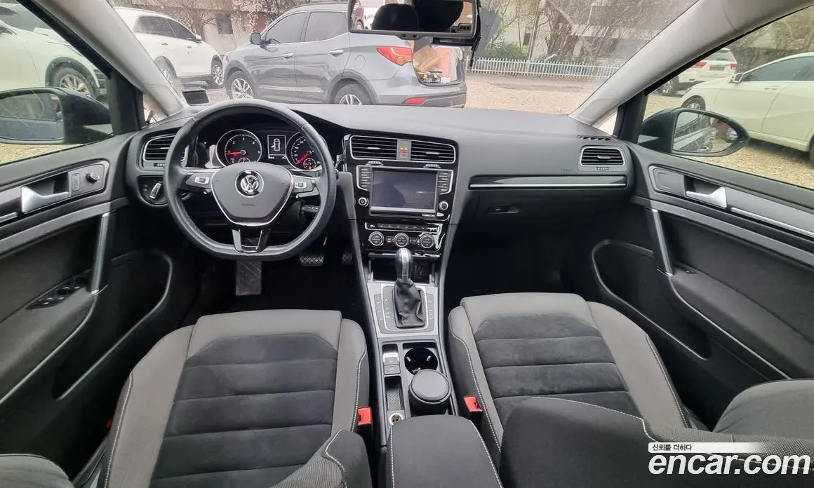Volkswagen Golf 2015 2.0 автомат (гидро), фото 12