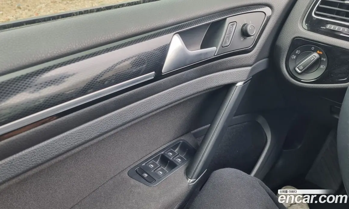 Volkswagen Golf 2015 2.0 автомат (гидро), фото 17