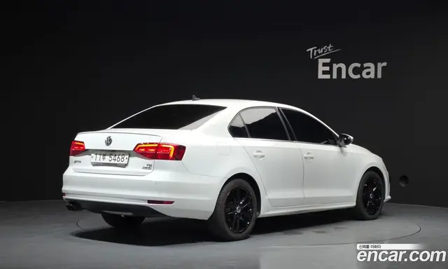 Volkswagen Jetta 2015 2.0 автомат (гидро), миниатюра 2 Volkswagen Jetta 2015 2.0 автомат (гидро), миниатюра 2