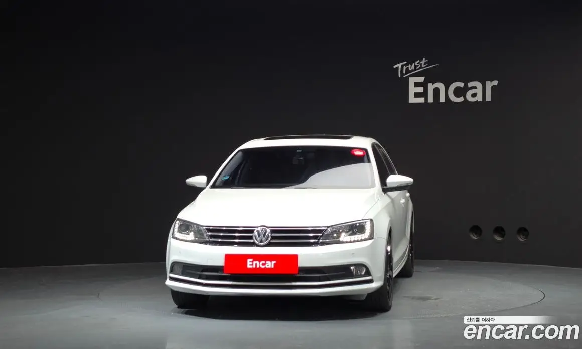 Volkswagen Jetta 2015 2.0 автомат (гидро), фото 3 Volkswagen Jetta 2015 2.0 автомат (гидро), фото 3