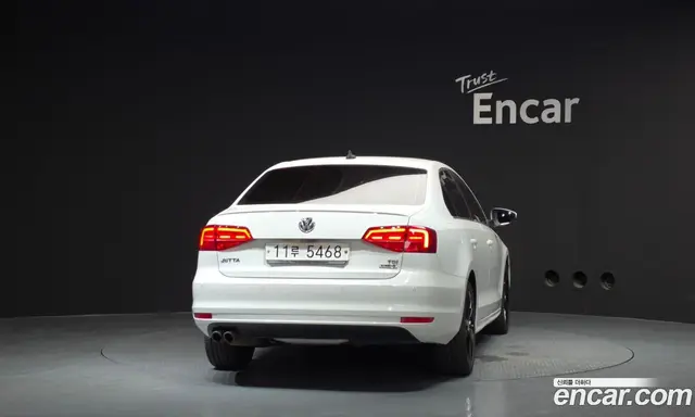 Volkswagen Jetta 2015 2.0 автомат (гидро), миниатюра 4 Volkswagen Jetta 2015 2.0 автомат (гидро), миниатюра 4