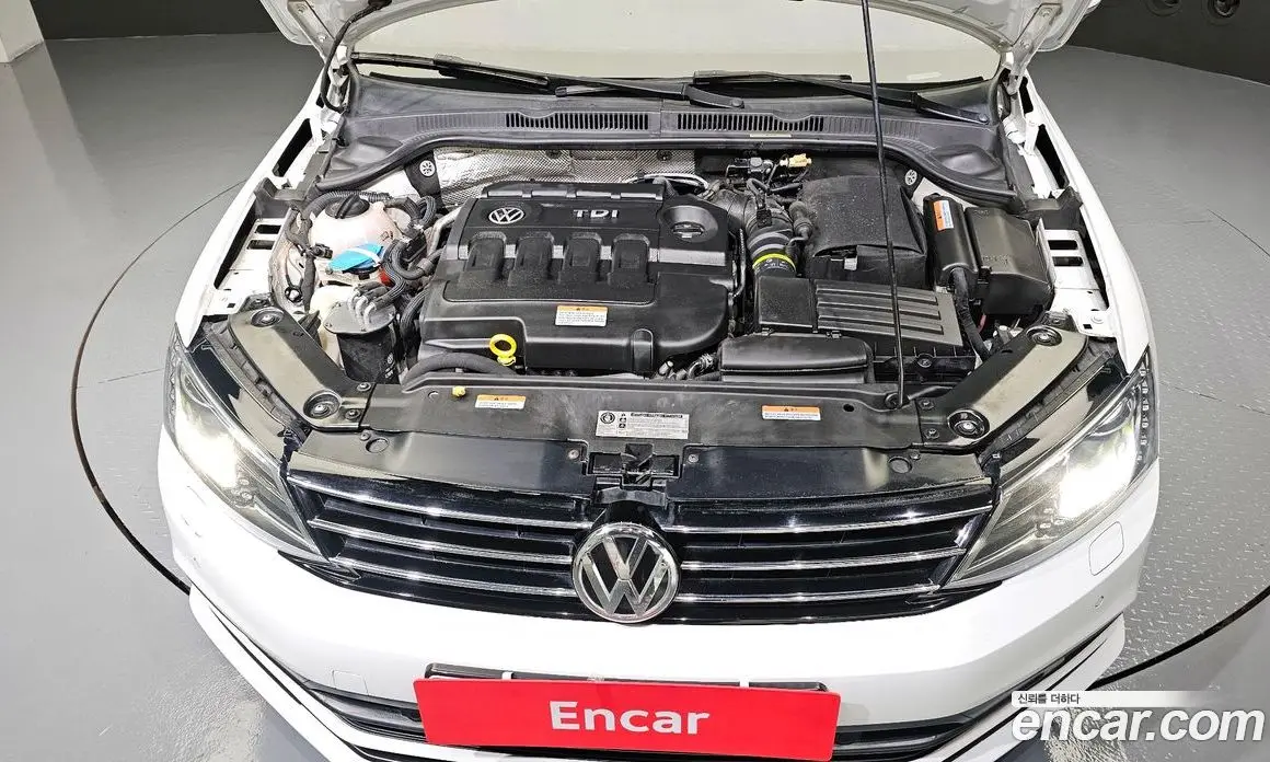 Volkswagen Jetta 2015 2.0 автомат (гидро), фото 6 Volkswagen Jetta 2015 2.0 автомат (гидро), фото 6