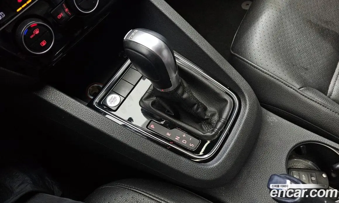 Volkswagen Jetta 2015 2.0 автомат (гидро), фото 9 Volkswagen Jetta 2015 2.0 автомат (гидро), фото 9