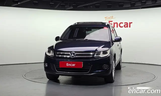 Volkswagen Tiguan 2015 2.0 автомат (гидро), миниатюра 3