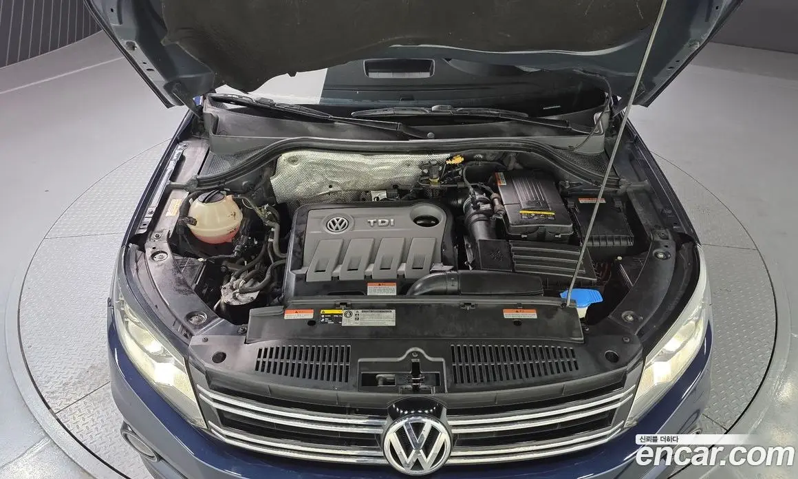 Volkswagen Tiguan 2015 2.0 автомат (гидро), фото 6