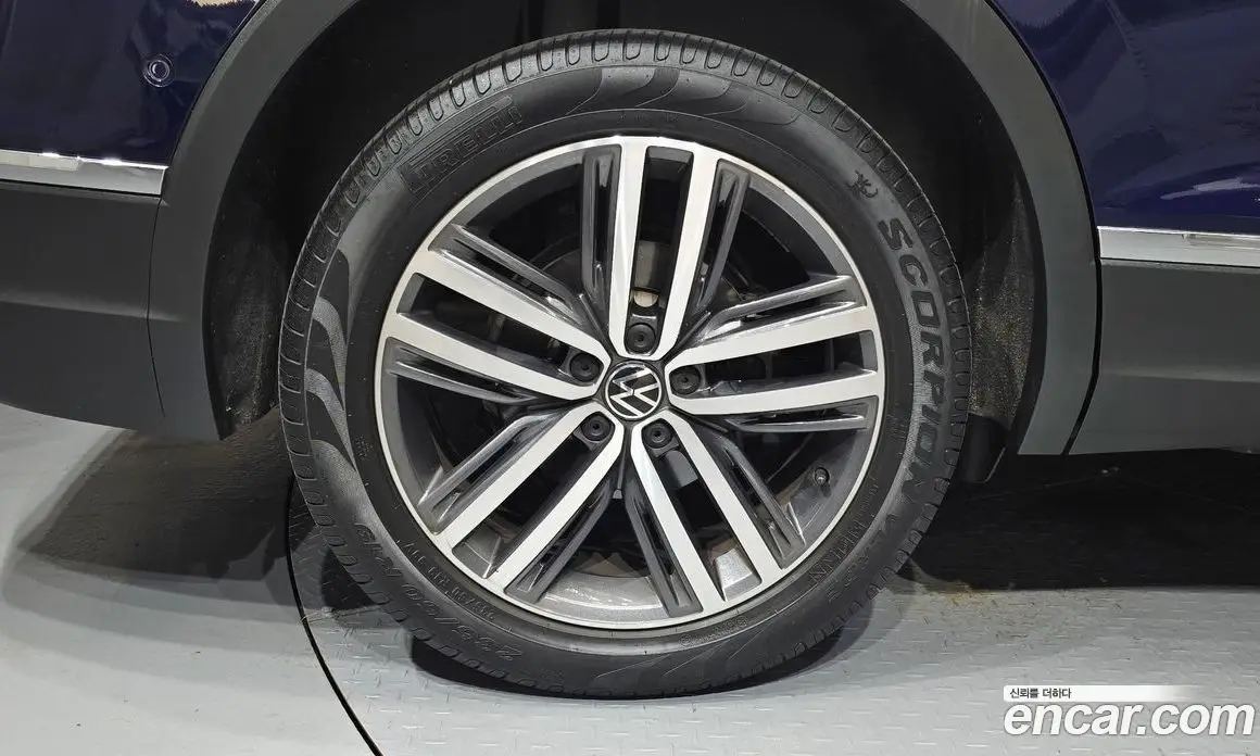 Volkswagen Tiguan 2022 2.0 автомат (гидро), фото 5