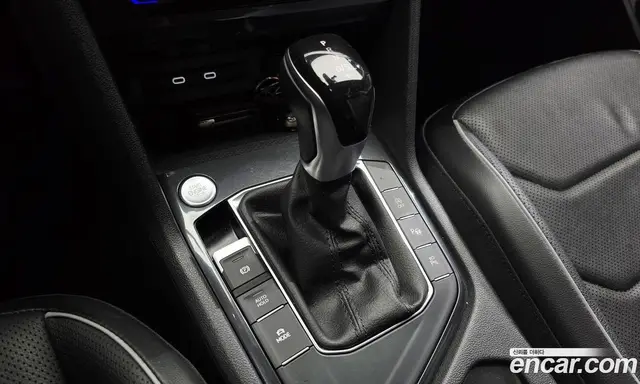 Volkswagen Tiguan 2022 2.0 автомат (гидро), миниатюра 9