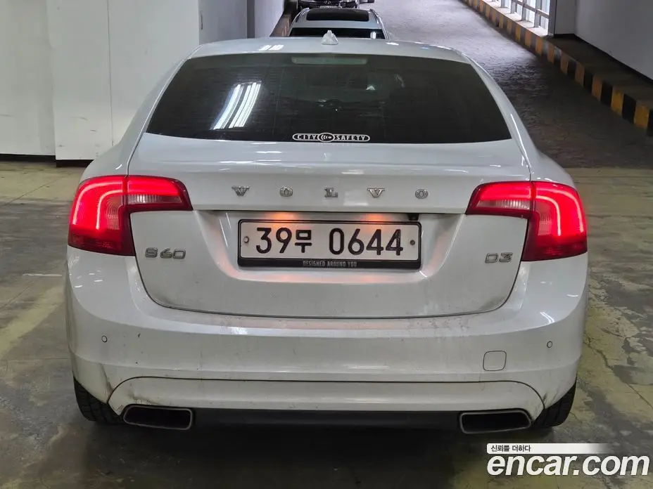 Volvo S60 2015 2.0 автомат (гидро), фото 4