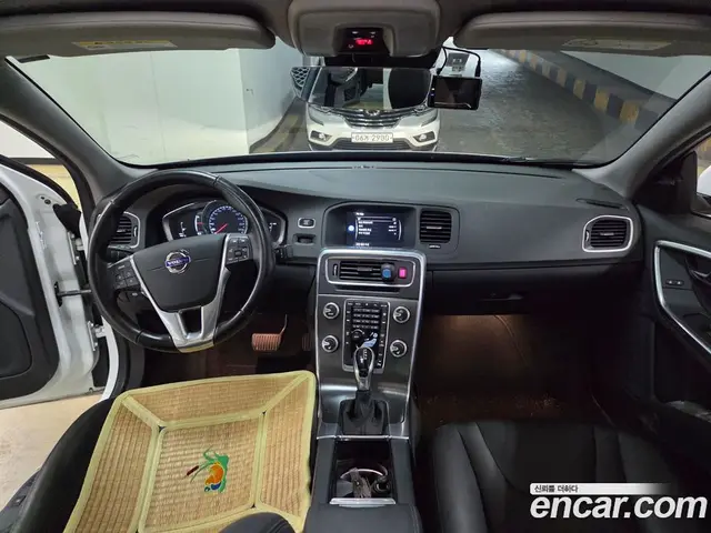 Volvo S60 2015 2.0 автомат (гидро), миниатюра 8