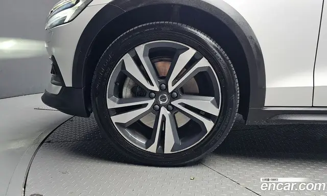 Volvo V60 2020 2.0 автомат (гидро), миниатюра 5