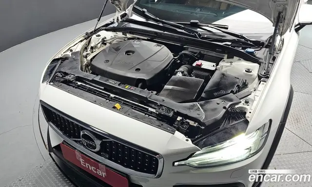 Volvo V60 2020 2.0 автомат (гидро), миниатюра 6