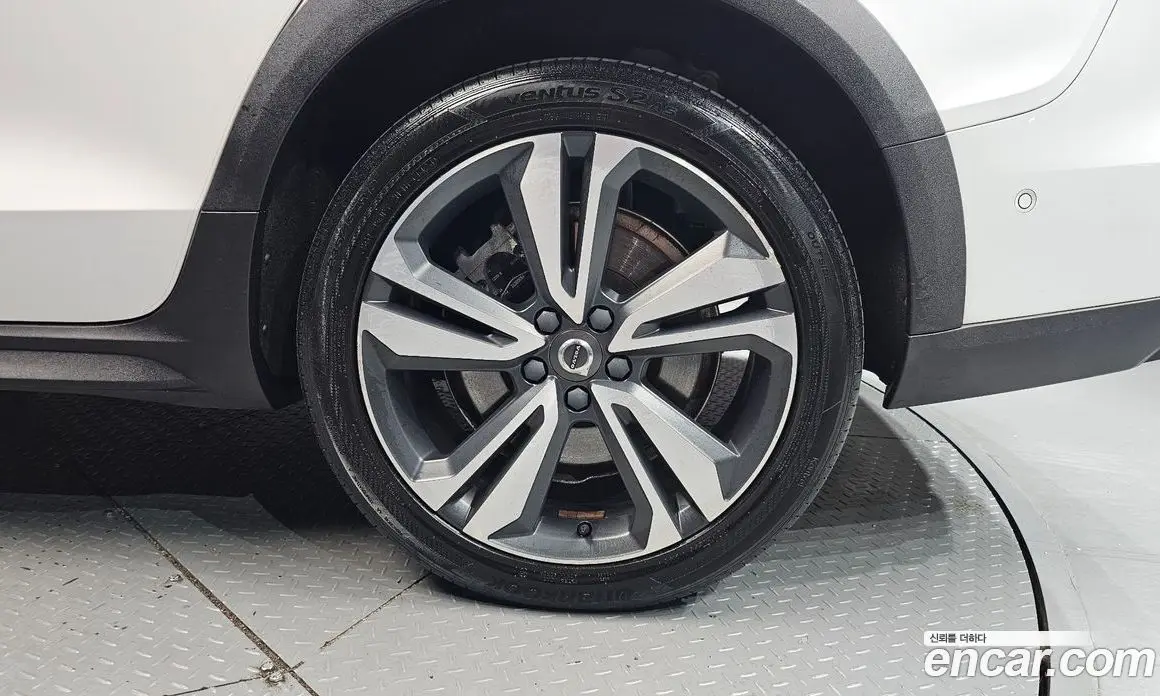 Volvo V60 2020 2.0 автомат (гидро), фото 7