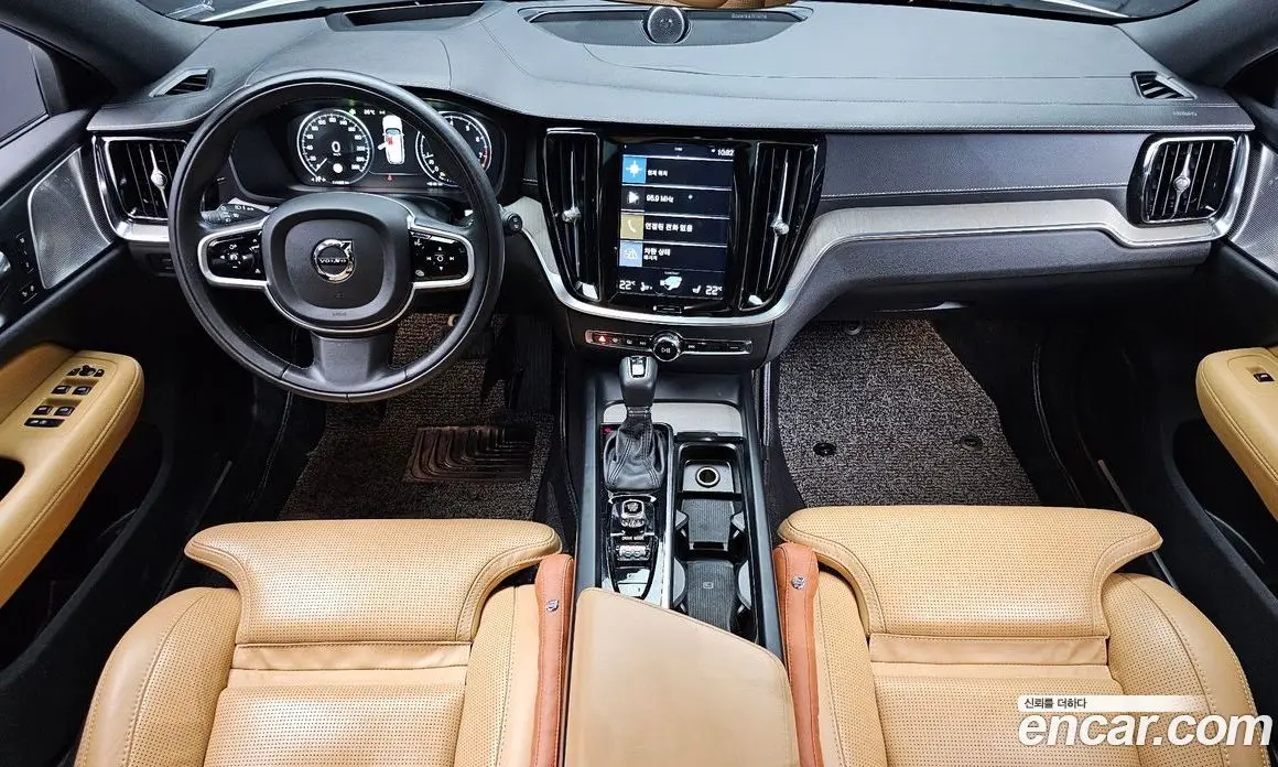 Volvo V60 2020 2.0 автомат (гидро), фото 10