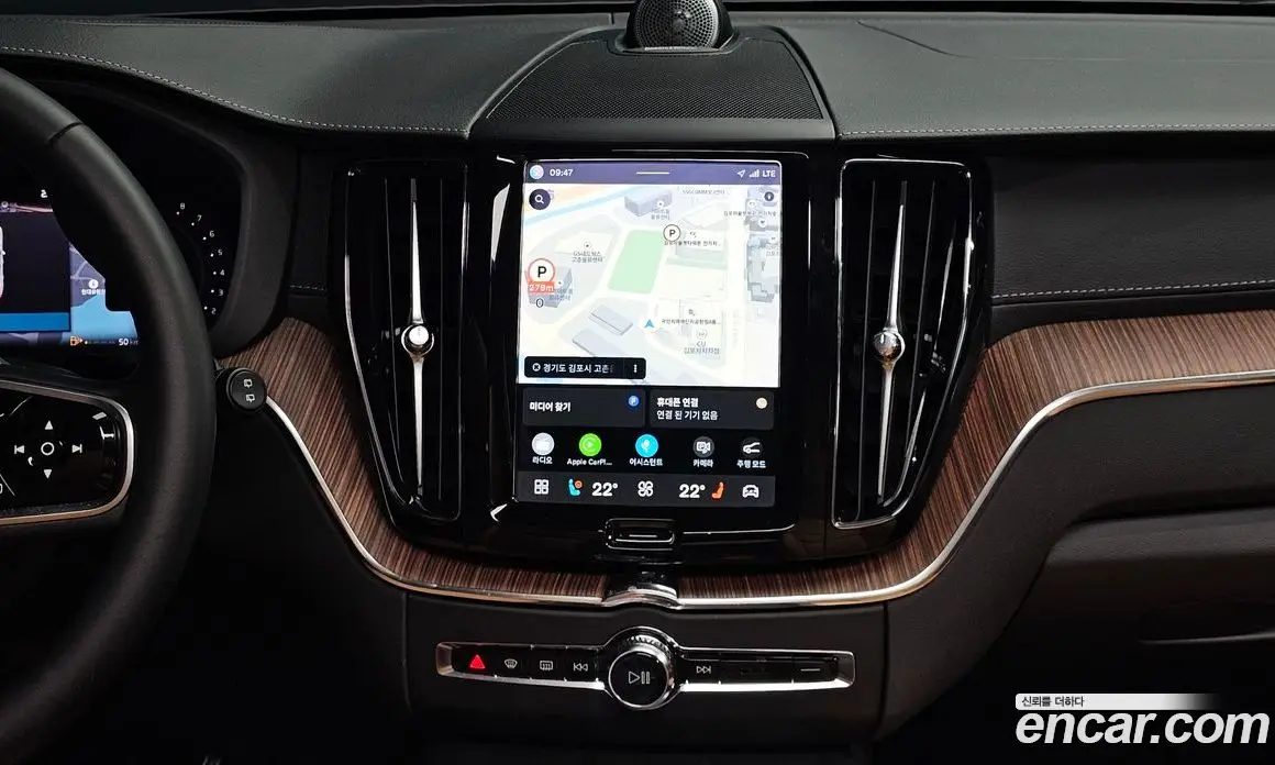 Volvo XC60 2023 2.0 автомат (гидро), фото 15