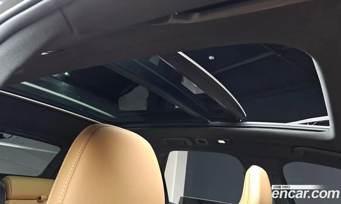 Volvo XC60 2023 2.0 автомат (гидро), фото 18