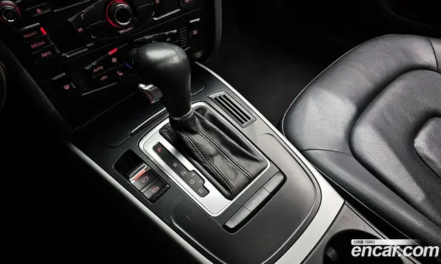 Audi A4 2011 2.0 автомат (гидро), миниатюра 9