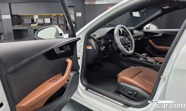 Audi A4 2021 2.0 автомат (гидро), миниатюра 12